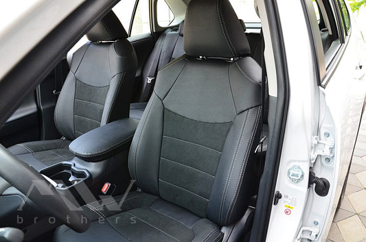 Passgenaue Sitzbezüge für Toyota Rav4 5 Hybrid (2018–2025), Lederoptik