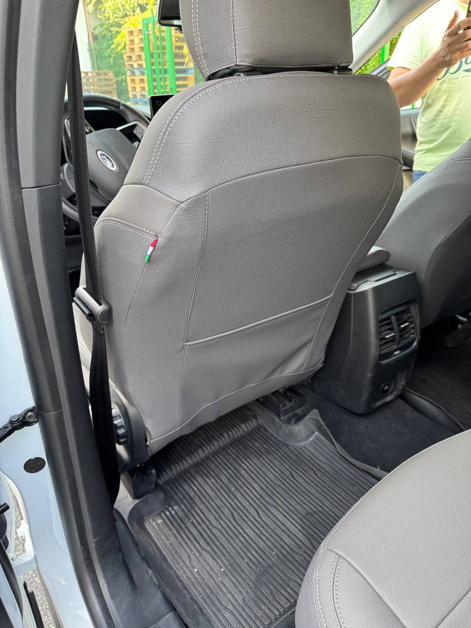 Set coprisedili su misura per Ford Kuga III (2019–oggi) Hybrid, Leather Style