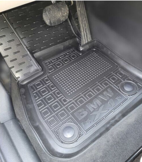Set tappetini di gomma su misura per BMW X1 (F48) (2015-2022)