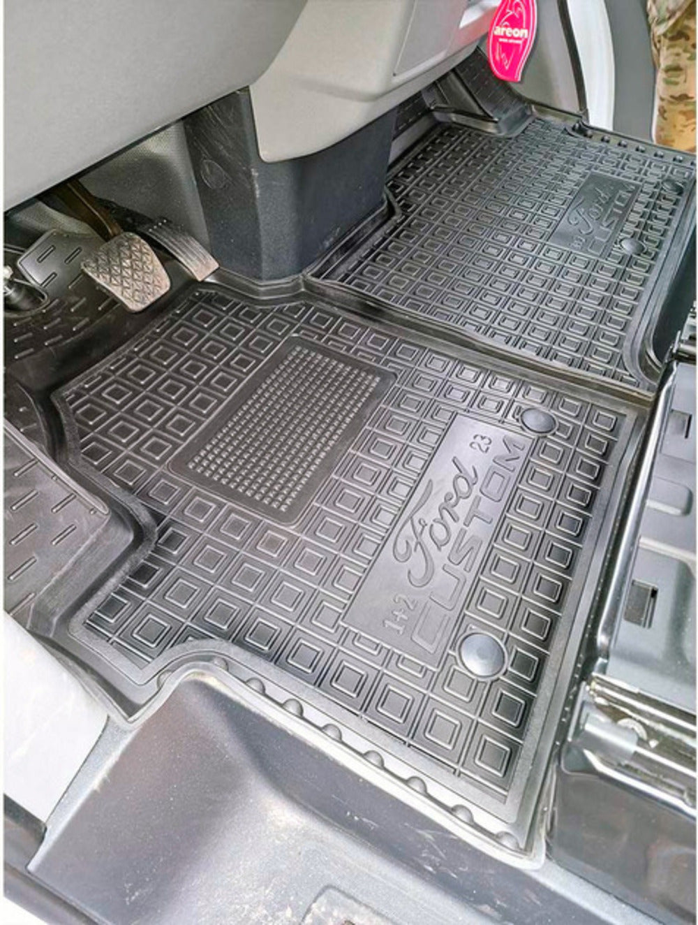 Set tappetini di gomma su misua per Ford Custom Transit/Tourneo '24- (1+2)