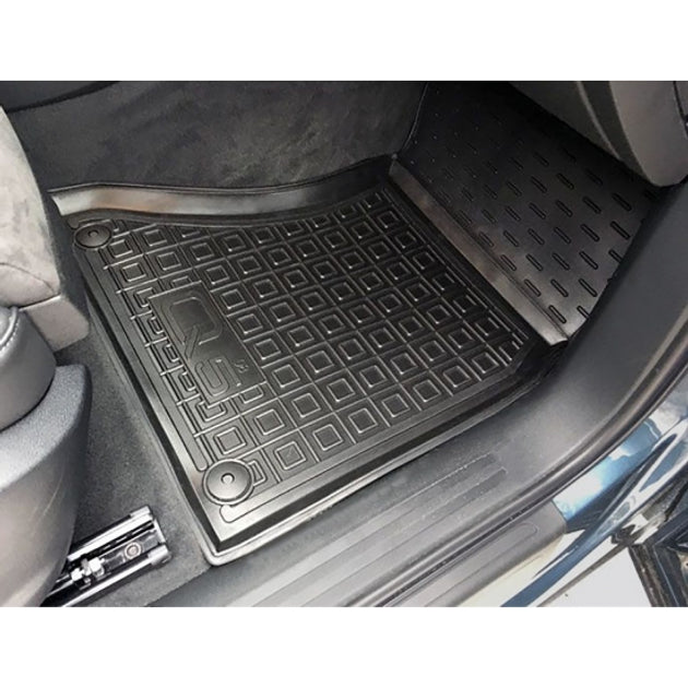 Set tappetini di gomma su misura per Audi Q5 1 (8R) (2008-2017)
