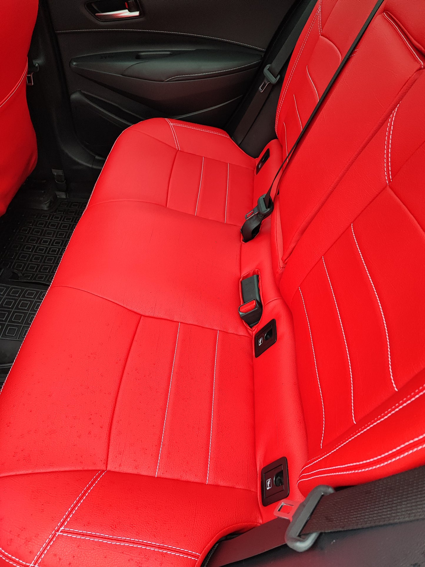 Set coprisedili su misura per Toyota Corolla (2019-oggi) Hybrid, Leather Style