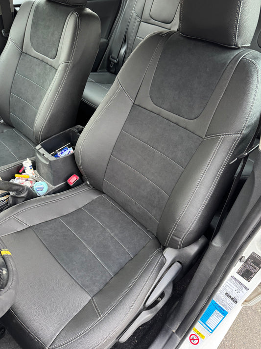 Maßgefertigte Sitzbezüge für Toyota Auris 2 (E180) (2012–2018) Hybrid, Lederoptik