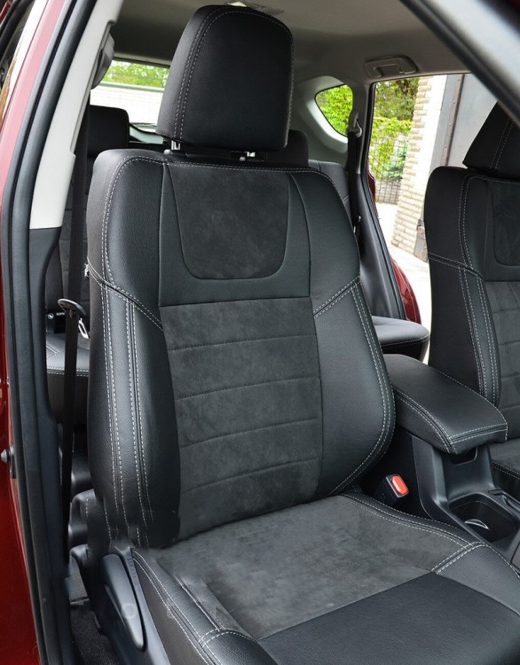 Set coprisedili su misura per Toyota RAV4 4 (XA40) (2016-2018), Leather Style