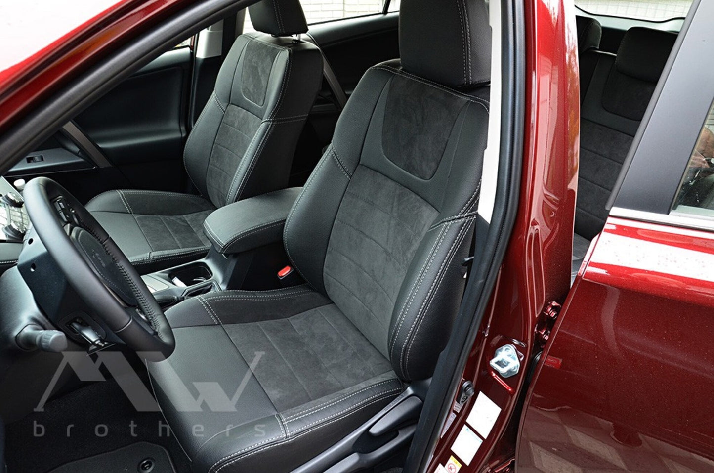 Set coprisedili su misura per Toyota RAV4 4 (XA40) (2016-2018), Leather Style