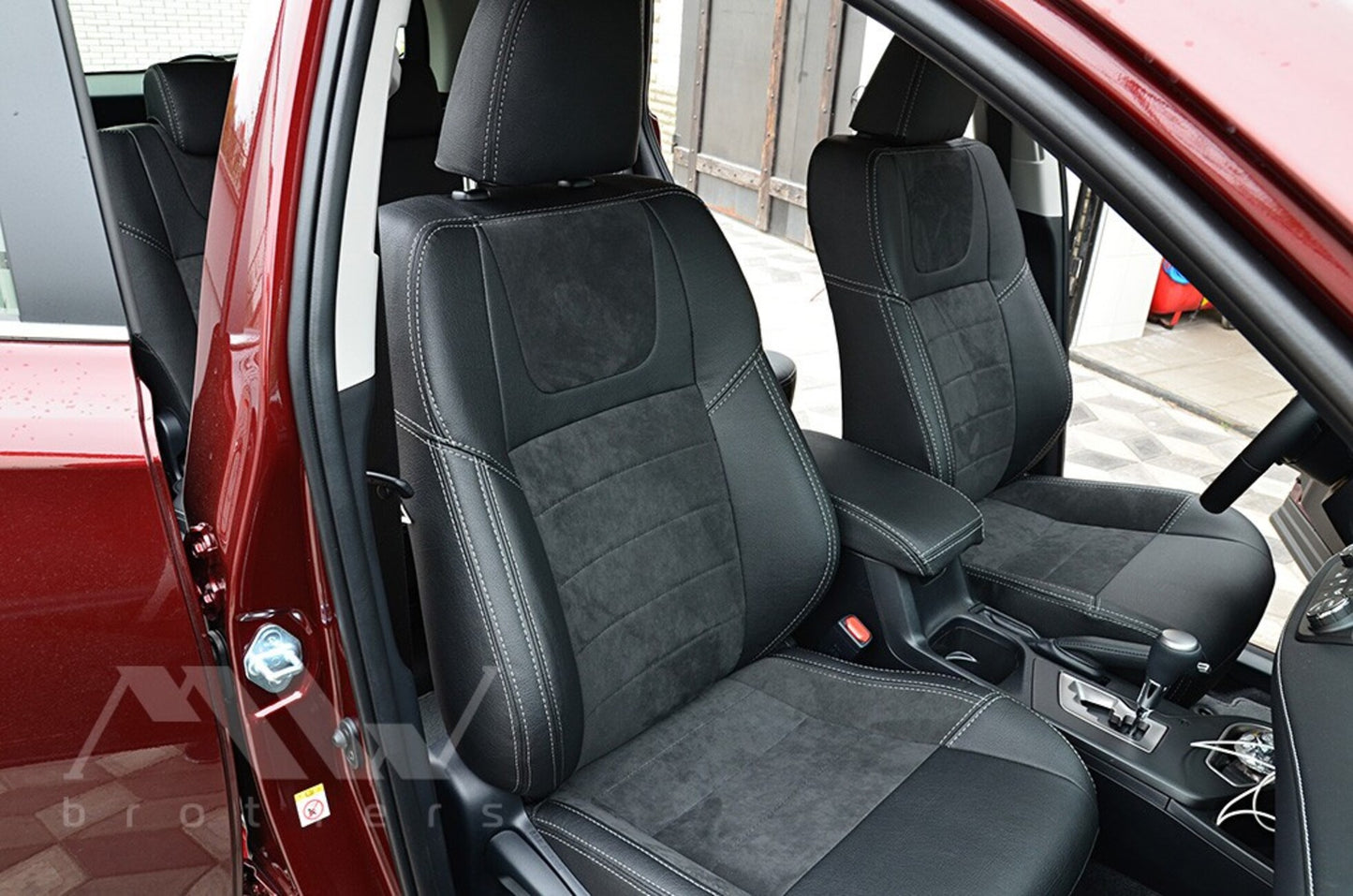 Set coprisedili su misura per Toyota RAV4 4 (XA40) (2016-2018), Leather Style