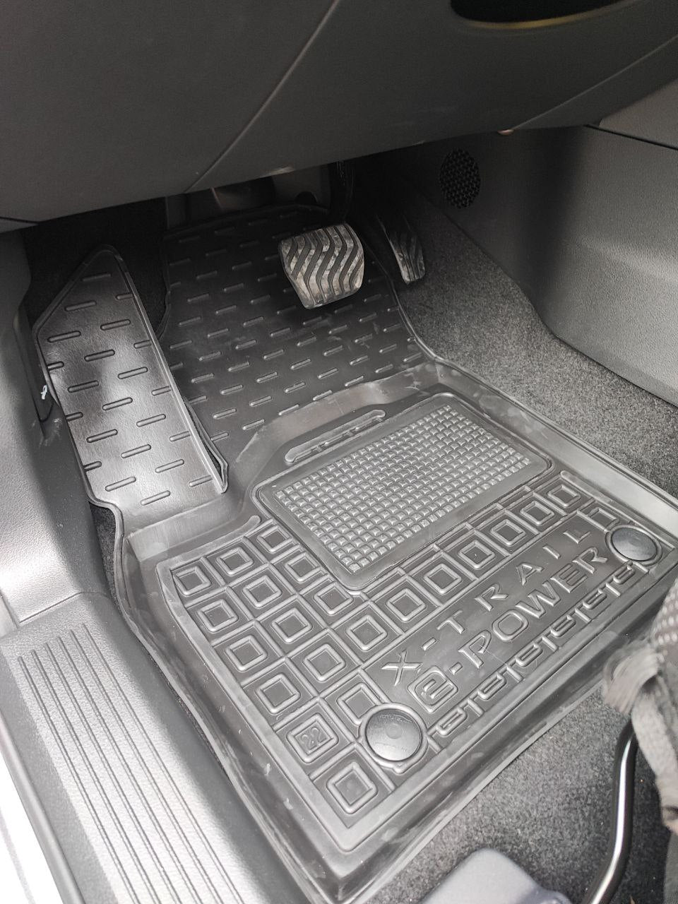 Set tappetini di gomma su misura per Nissan X-Trail T33 (2021-)