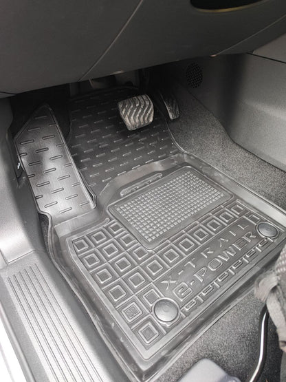 Set tappetini di gomma su misura per Nissan X-Trail T33 (2021-)