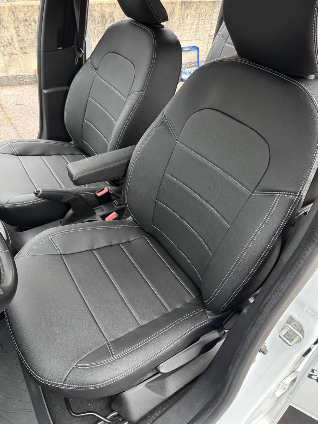 Set coprisedili su misura per Dacia Jogger (2021-oggi), Dynamic Style