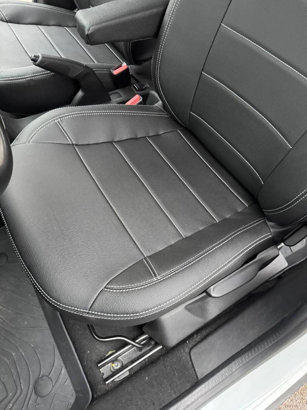 Set coprisedili su misura per Dacia Jogger (2021-oggi), Dynamic Style