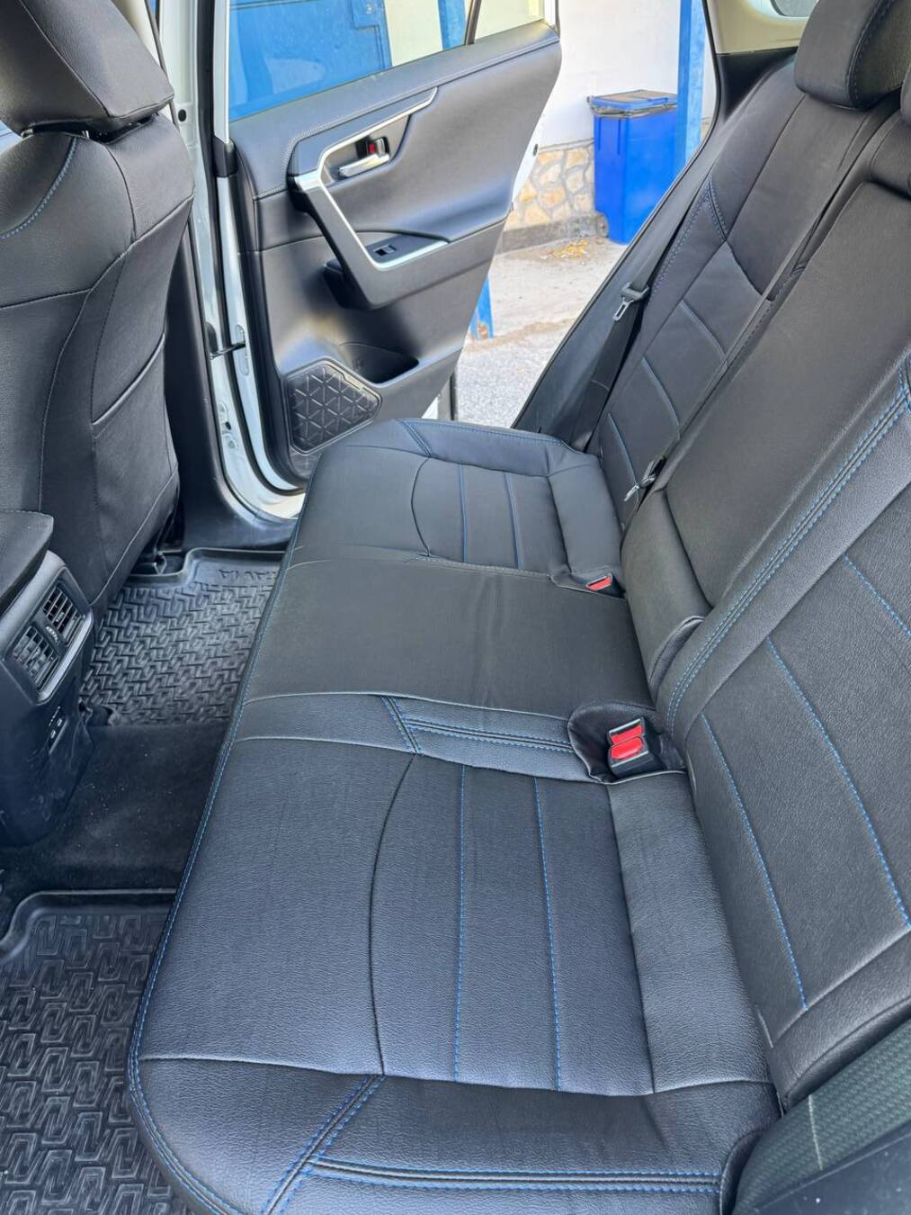 Set coprisedili su misura per Toyota Rav4 5 Hybrid (2018 - 2025), Leather style