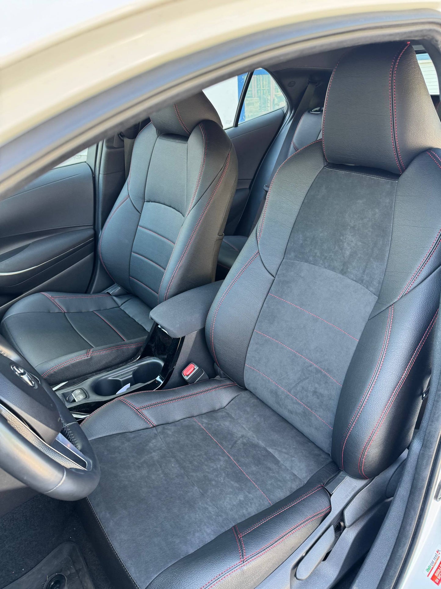 Set coprisedili su misura per Toyota Corolla (2019-oggi) Hybrid, Leather Style