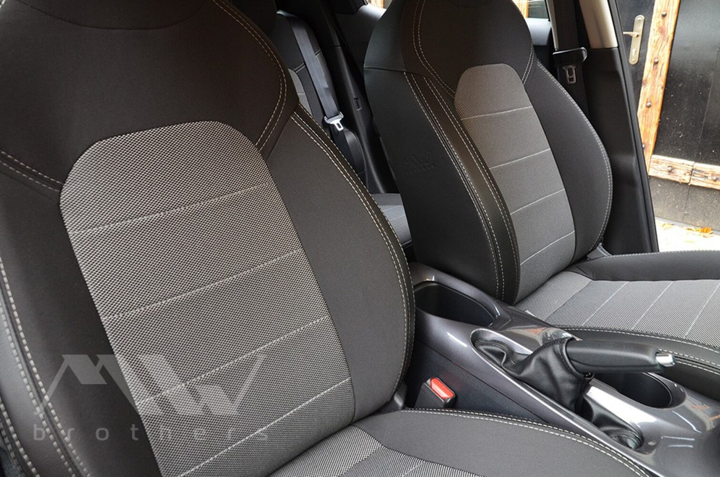 Set coprisedili su misura per Nissan Juke 2 (F16) (2019-), Comfort style