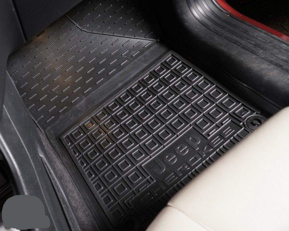 Set tappetini di gomma su misura per Jeep Cherokee KL (2014 - 2023)
