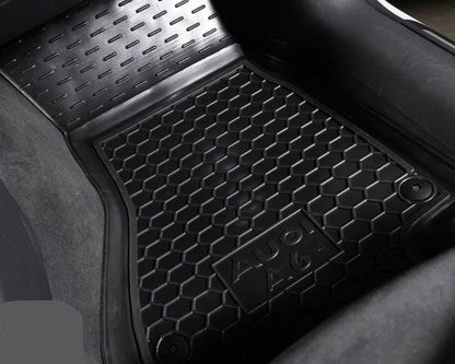 Set tappetini di gomma su misura per Audi A6 (C7) (2011-2018)