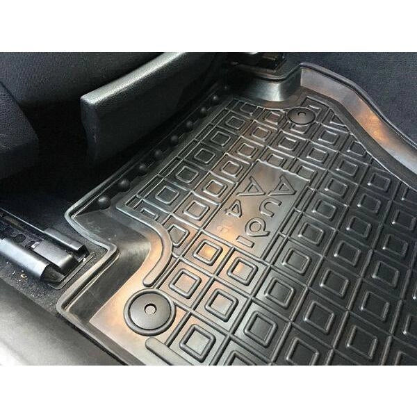 Set tappetini di gomma su misura per Audi A4 B8 (2008-2015)