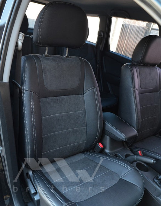 Passgenaue Sitzbezüge für Mitsubishi Outlander 1 (2001–2009), Lederoptik