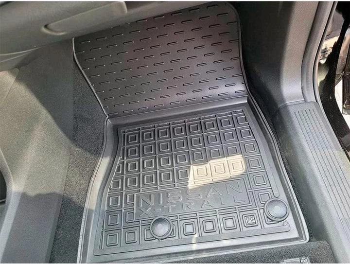 Set tappetini di gomma su misura per Nissan X-Trail T33 (2021-)