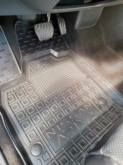 Set tappetini di gomma su misura per Nissan Nissan Ariya (2022 - oggi)