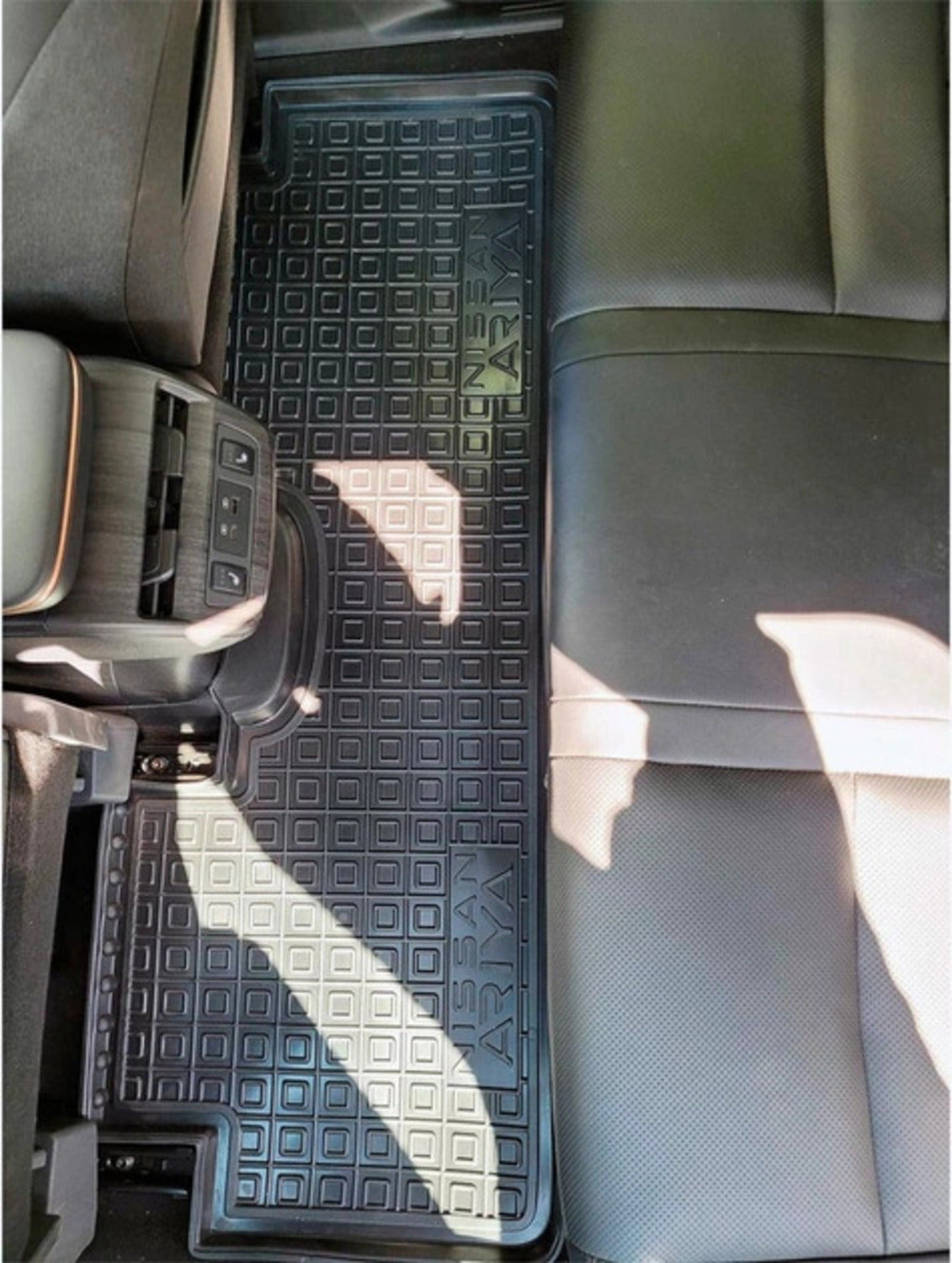 Set tappetini di gomma su misura per Nissan Nissan Ariya (2022 - oggi)