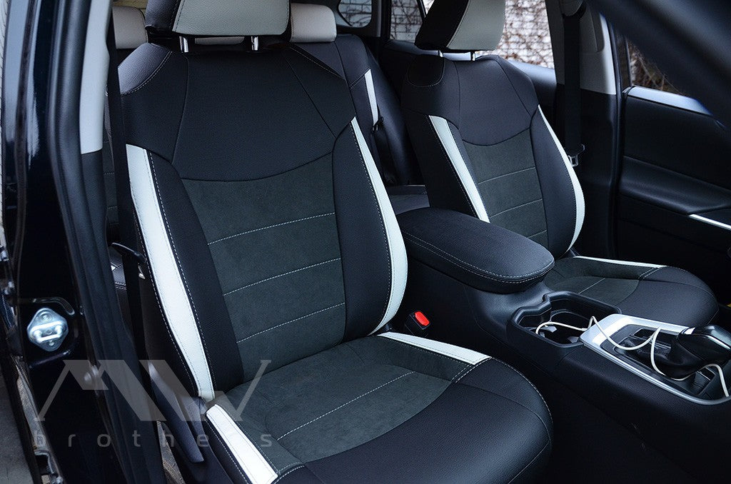 Passgenaue Sitzbezüge für Toyota Rav4 5 Hybrid (2018–2025), Lederoptik