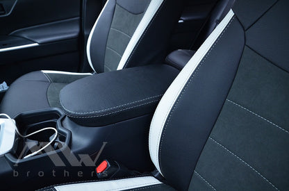 Passgenaue Sitzbezüge für Toyota Rav4 5 Hybrid (2018–2025), Lederoptik