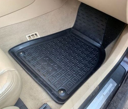 Set tappetini di gomma su misura per Audi A4 (B6) (2000-2006)