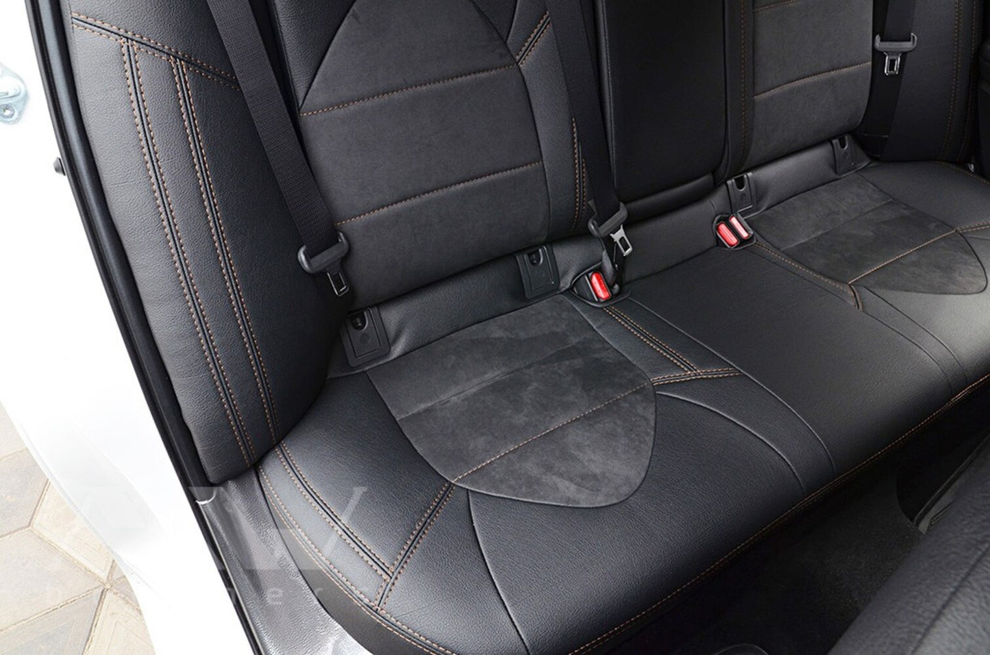 Set coprisedili su misura per Toyota Camry 70 (2017-2024), Leather Style