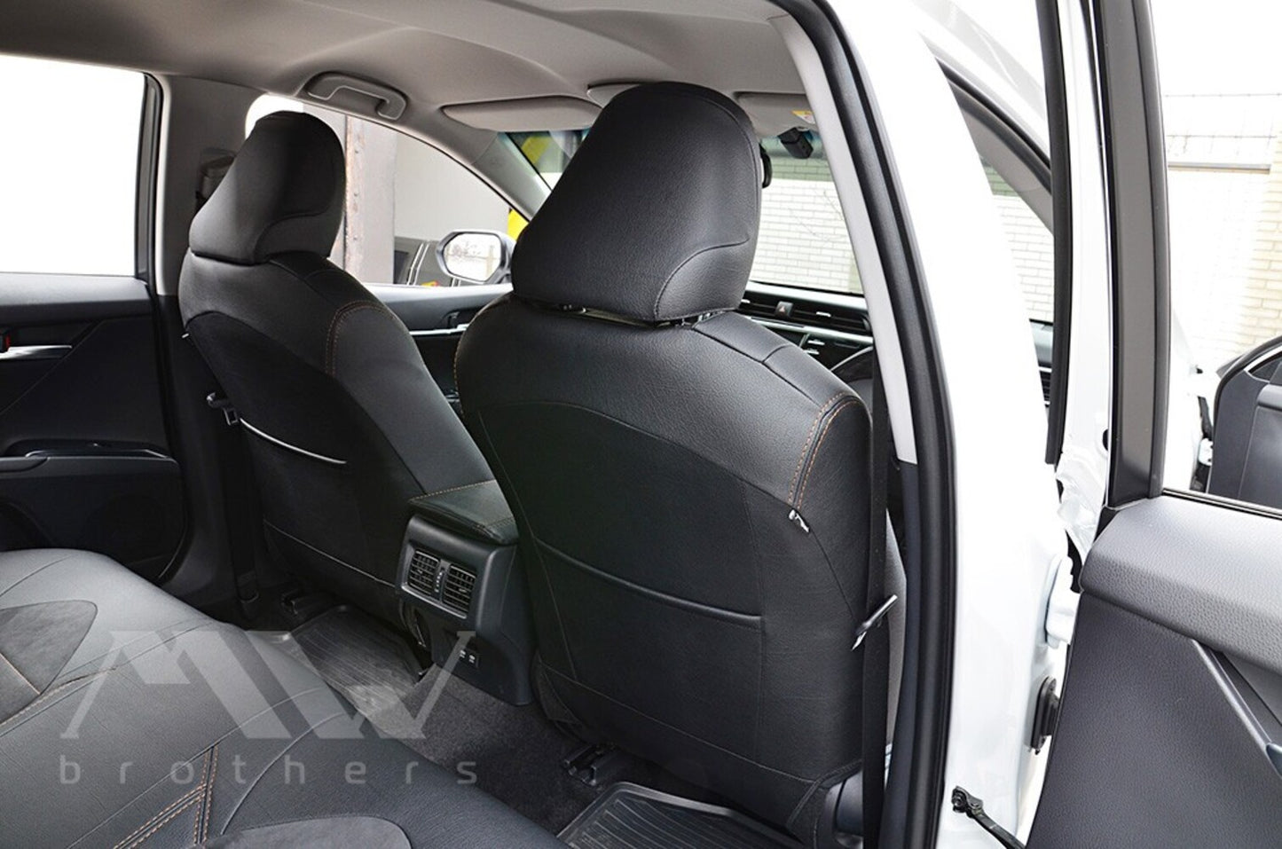 Set coprisedili su misura per Toyota Camry 70 (2017-2024), Leather Style