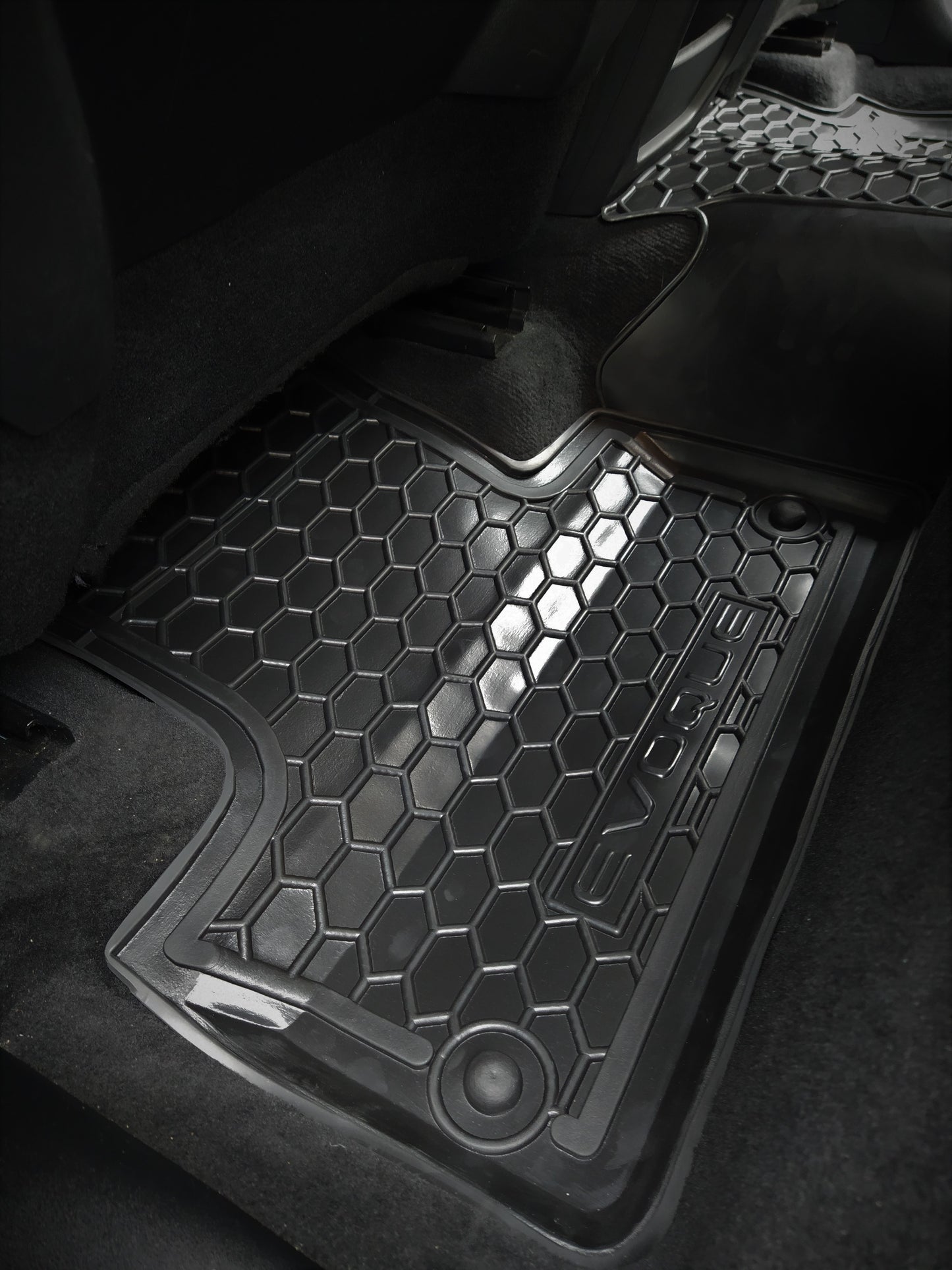Set tappetini di gomma su misura per  Land Rover Range Rover Evoque (2011-2018)
