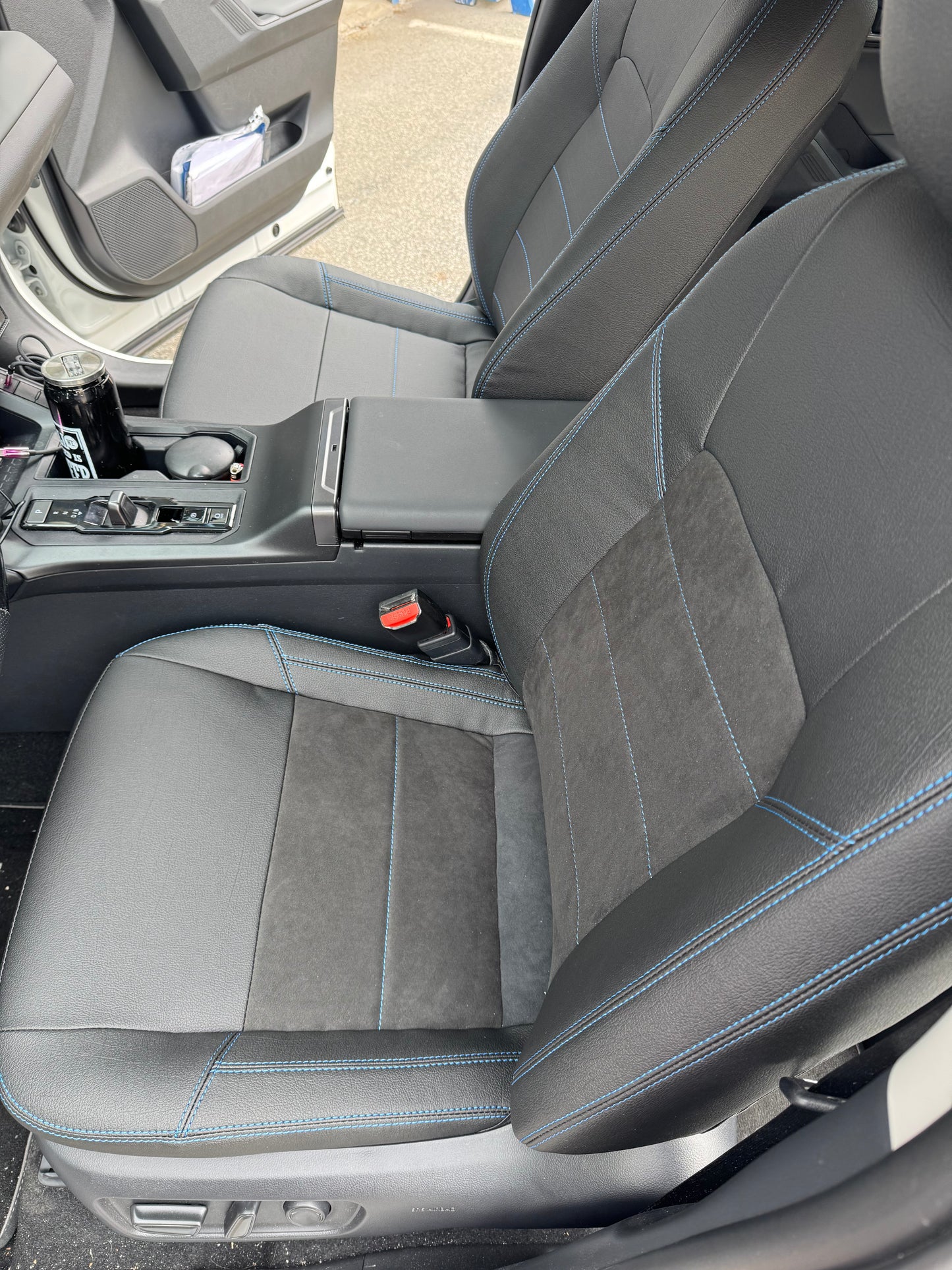 Set coprisedili su misura per Toyota RAV4 6 (XA60) (2025-oggi), Leather Style