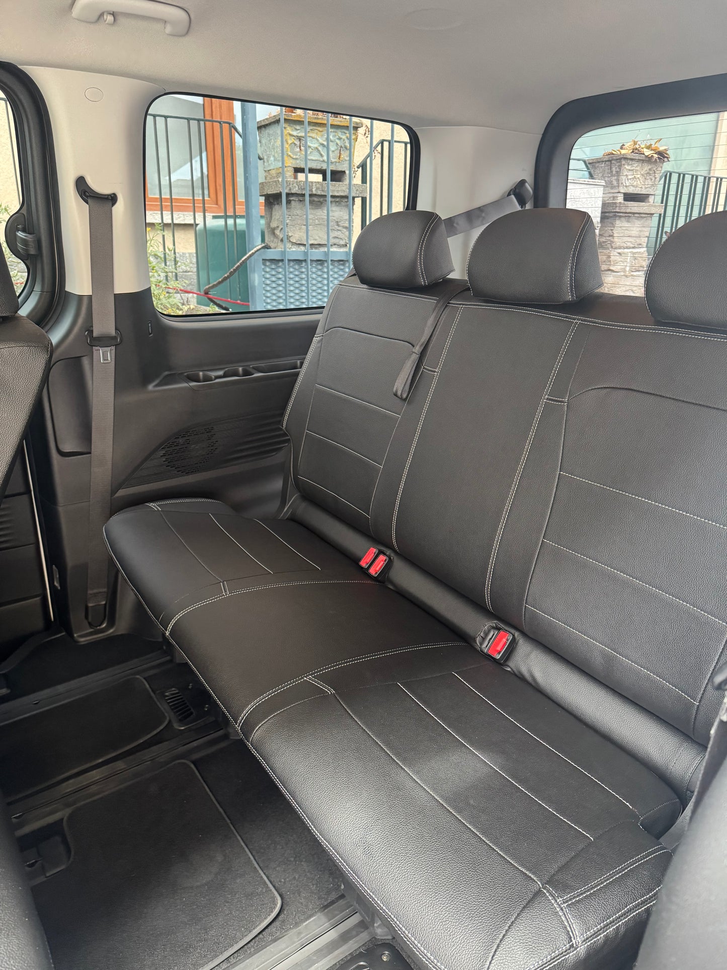 Coprisedili Dynamic Style Hyundai Staria - terza fila di sedili