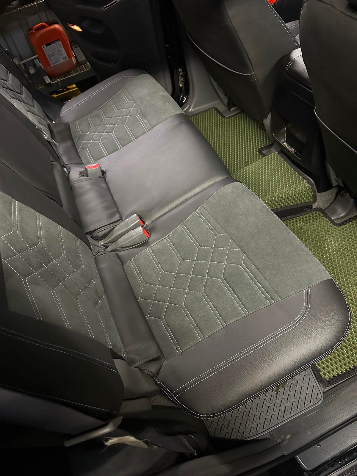Coprisedili su misura Leather Style per Toyota Land Cruiser Prado 120 2002-2009 - ecopelle e Alcantara