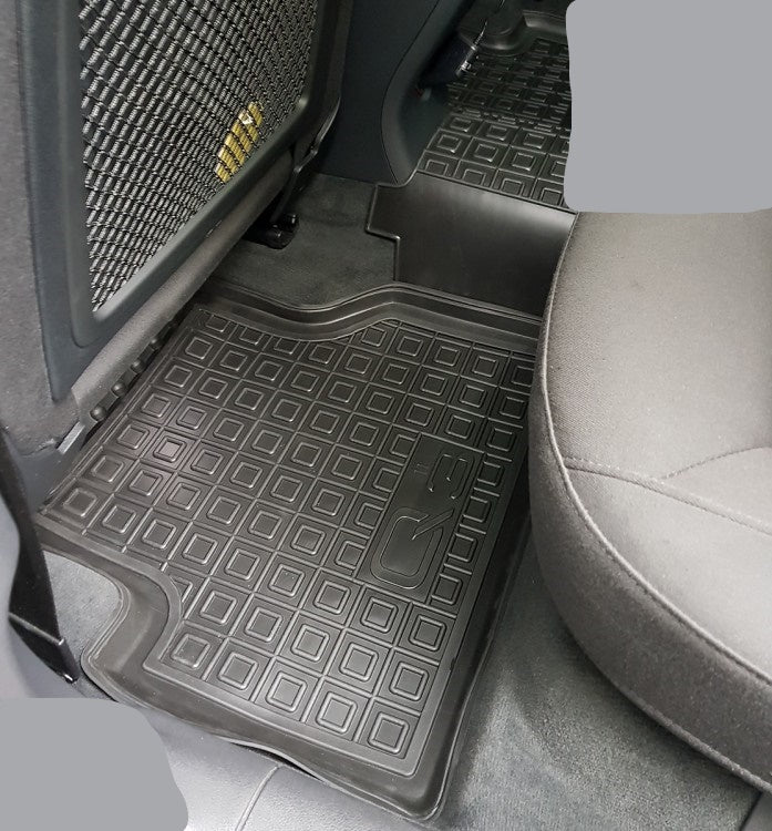 Set tappetini di gomma su misura per Audi Q3 (8U) (2011-2018)
