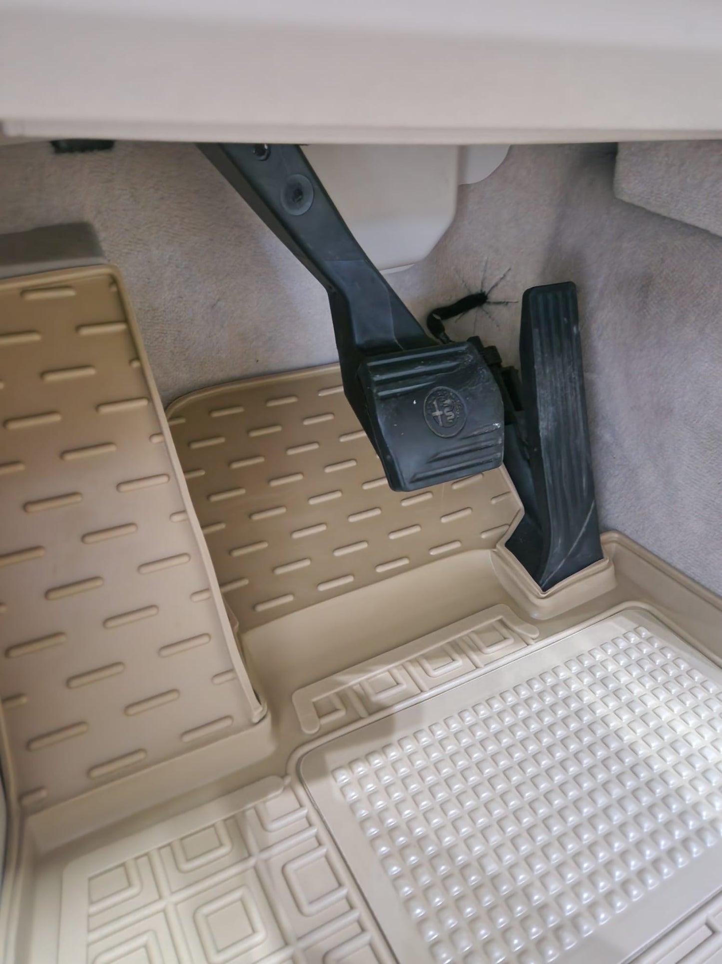 Gummimatten-Set auf Maß für Alfa Romeo Stelvio (2017-heute)